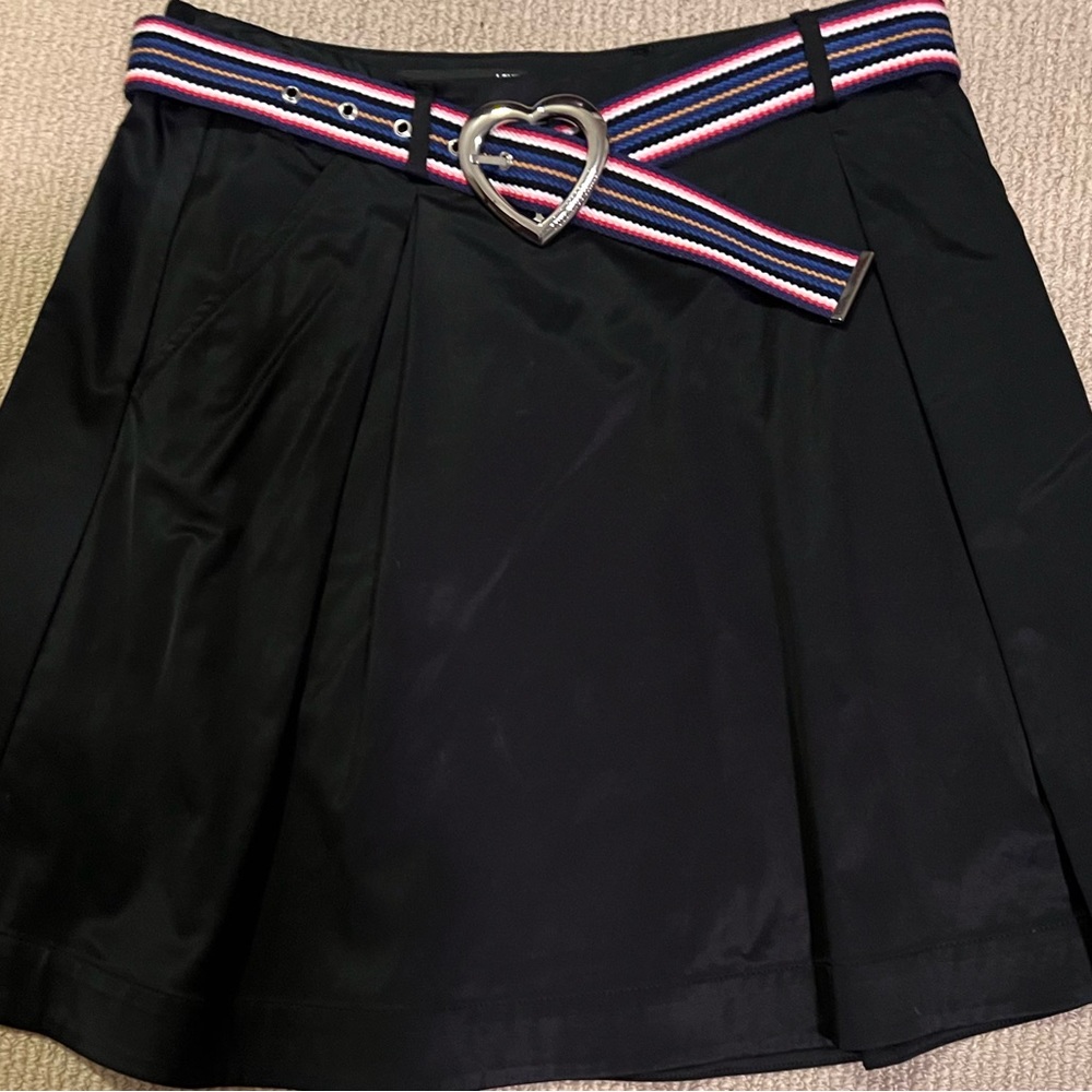 Moschino Love Pleated Navy Skirt. Never Worn. - Picture 5 of 6